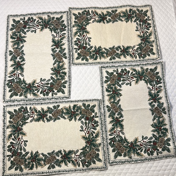 4 Winter - Christmas Style Placemats. Embroidered with Pinecones and Holly. - Picture 3 of 4